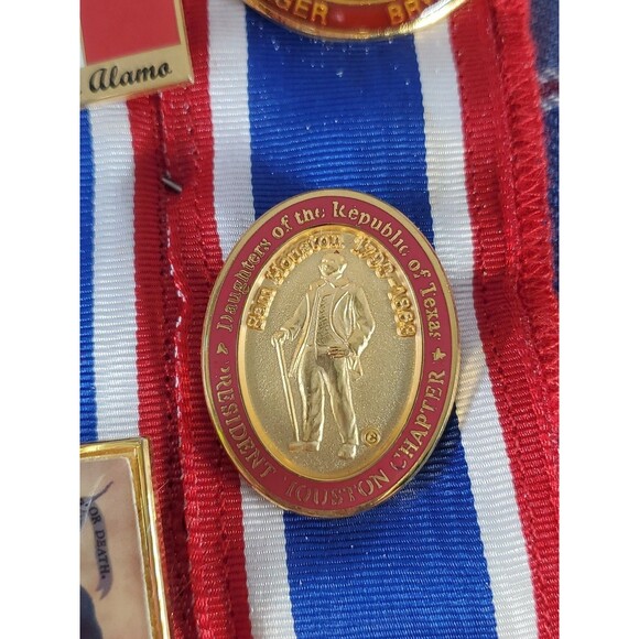 Vtg DRT Pin Collection/Lot-Membership Pin 1/10 10K Charles Roberts 10K + 13 More - Picture 16 of 16